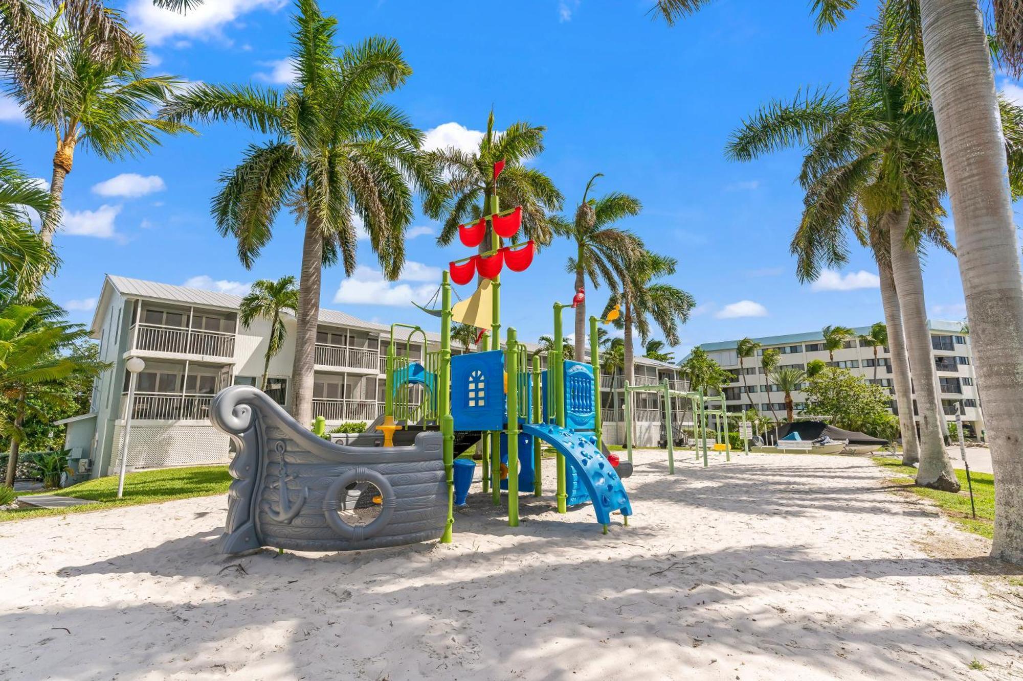 Tower 2 Master Suites, 2 Kings Beds, Marina Key Largo Eksteriør bilde